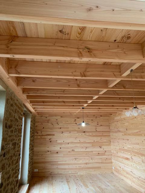 Réfection plancher en douglas, lambris bois décoratif intérieur et parquet, à Questembert