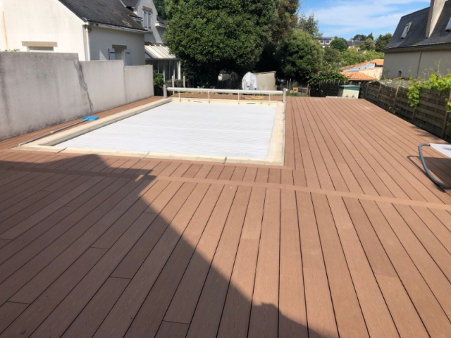 Terrasse ossature bois, lame composite Silvadec, avec fixation invisible inox