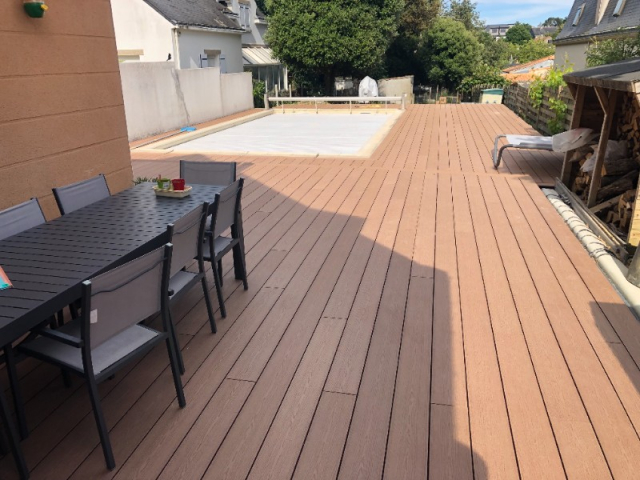 Terrasse ossature bois, lame composite Silvadec, avec fixation invisible inox